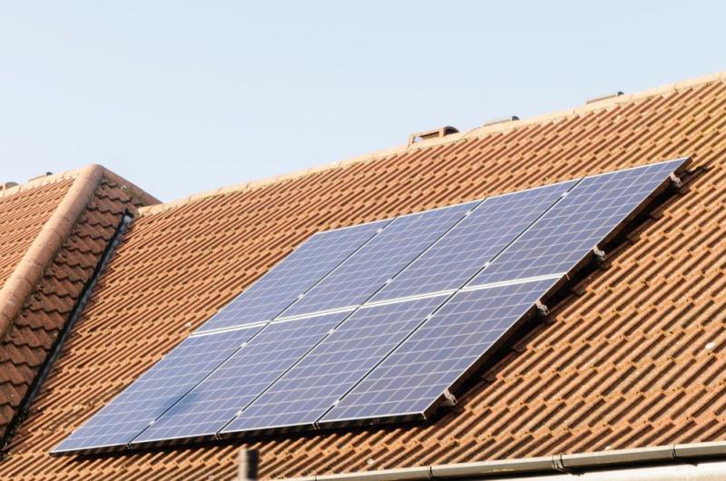 Installer des panneaux solaires &agrave; Argenteuil, quelles &eacute;tapes pour un raccordement conforme ?